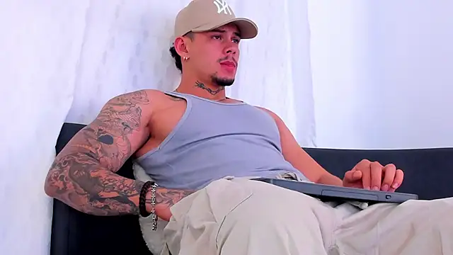 NoahhBrown online show from 11.24.25