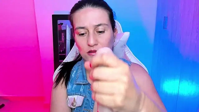 Saskyaa online show from 03.06.25