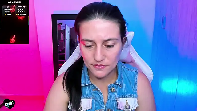 Saskyaa online show from 03.07.25