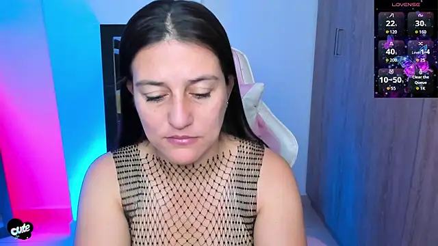 Saskyaa online show from 10.21.25