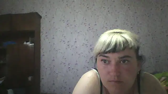 HollyLaBerry online show from 06.05.26