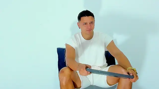 Snapshot of MITCHELL_BURNS chatting on 12.25.24 MITCHELL BURNS online show from 12.25.24