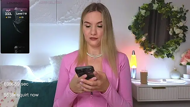 Maria Shy online show from 09.19.25