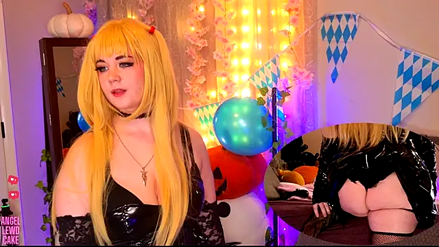 Snapshot of Angel-Lewd-Cake chatting on 10.04.25 Angel-Lewd-Cake online show from 10.04.25