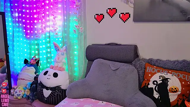 Angel-Lewd-Cake online show from 04.10.26