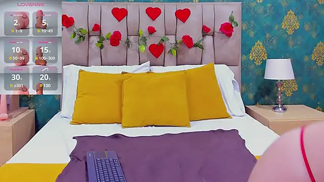 SuzanSmithh online show from 02.20.25