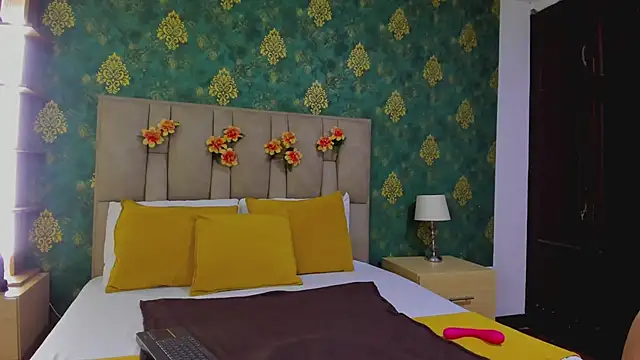 SuzanSmithh online show from 01.12.26