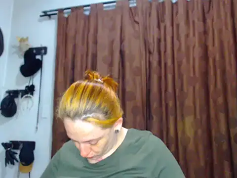 Snapshot of Redhead_incandy chatting on 07.05.26 Redhead incandy online show from 07.05.26