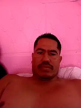 Snapshot of negro15cm17 chatting on 01.15.26 negro15cm17 online show from 01.15.26