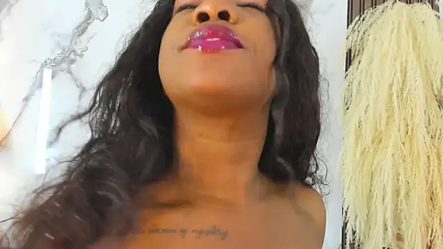 Snapshot of aidaadams chatting on 02.16.25 aidaadams online show from 02.16.25