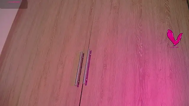 aidaadams online show from 10.24.25