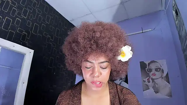 Alika01 online show from 02.06.25