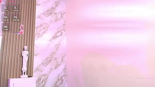 Snapshot of NicholScully chatting on 10.19.25 NicholScully online show from 10.19.25