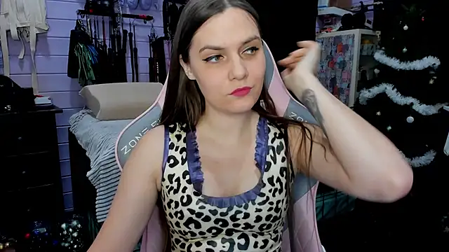 Snapshot of Stroynyash chatting on 01.09.25 Stroynyash online show from 01.09.25