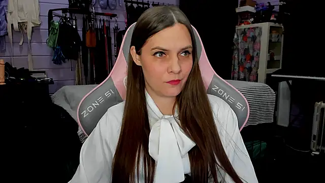 Snapshot of Stroynyash chatting on 02.17.25 Stroynyash online show from 02.17.25