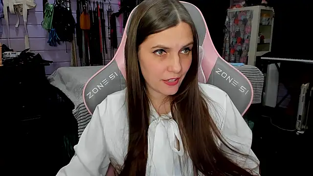 Snapshot of Stroynyash chatting on 02.17.25 Stroynyash online show from 02.17.25