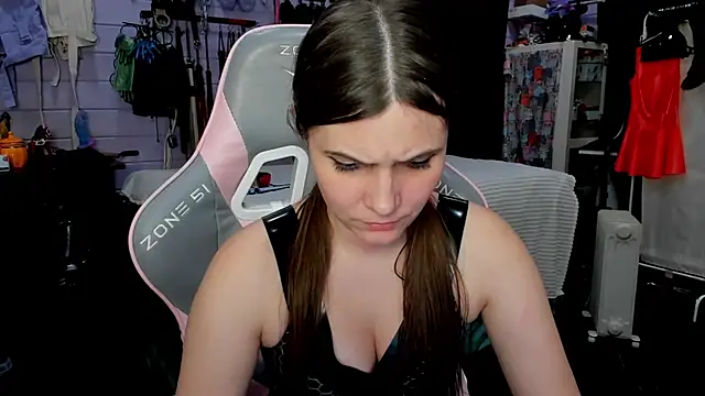 Snapshot of Stroynyash chatting on 03.15.25 Stroynyash online show from 03.15.25