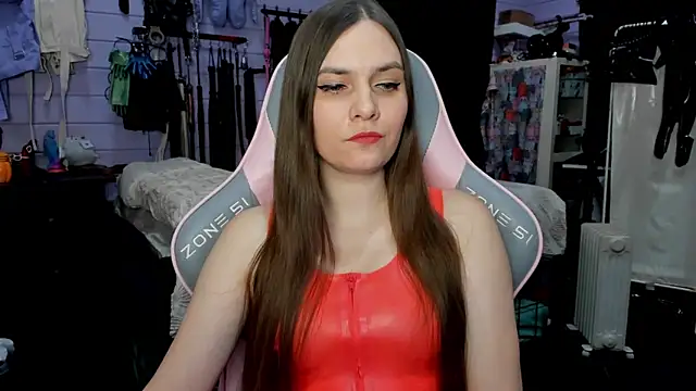 Snapshot of Stroynyash chatting on 03.18.25 Stroynyash online show from 03.18.25