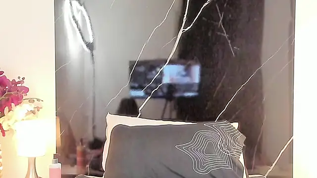 BellaaStarlix online show from 03.04.26