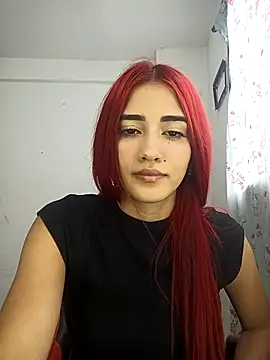 Snapshot of karol_cortes_18 chatting on 03.17.25 karol cortes 18 online show from 03.17.25