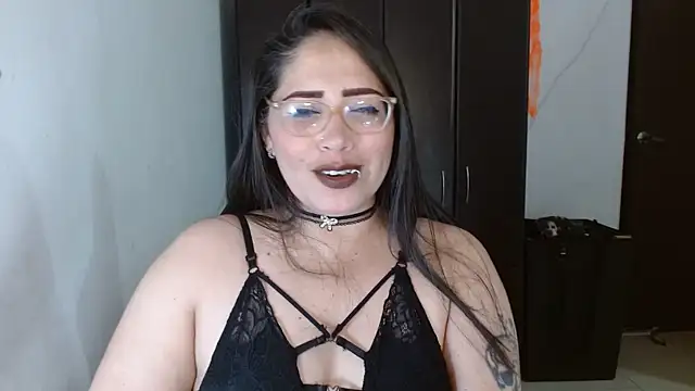 natashasmithe online show from 10.19.25