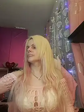 Snapshot of Angeldevilus chatting on 12.30.24 Angeldevilus online show from 12.30.24