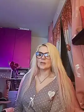 Snapshot of Angeldevilus chatting on 02.22.25 Angeldevilus online show from 02.22.25