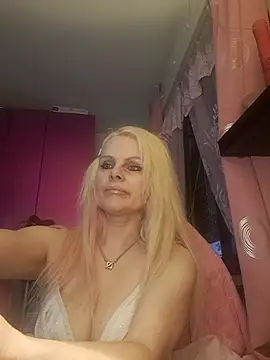 Snapshot of Angeldevilus chatting on 03.07.25 Angeldevilus online show from 03.07.25