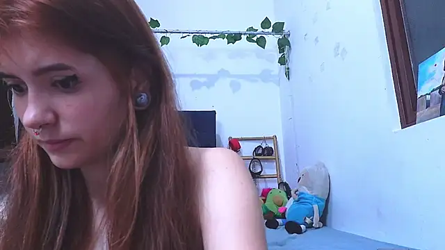 Snapshot of AliciaBasch chatting on 03.07.25 AliciaBasch online show from 03.07.25