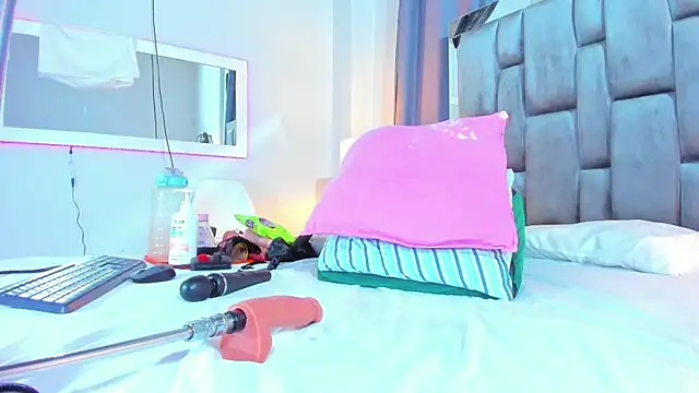 Antonellahorny69 online show from 10.15.25