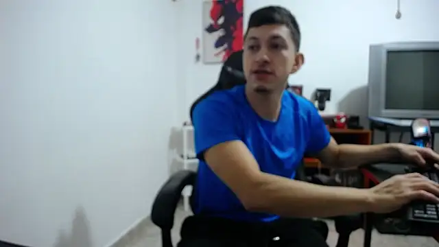 Snapshot of Iam_yourbabyprincess_XD chatting on 09.21.25 Iam yourbabyprincess XD online show from 09.21.25