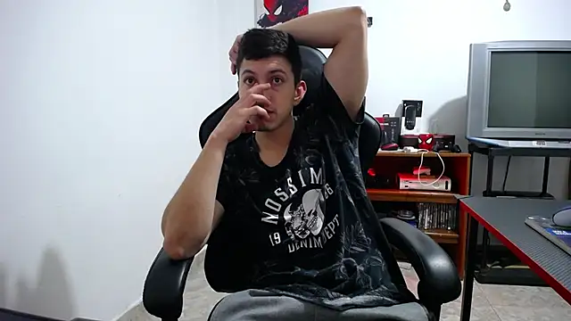 Snapshot of Iam_yourbabyprincess_XD chatting on 10.21.25 Iam yourbabyprincess XD online show from 10.21.25