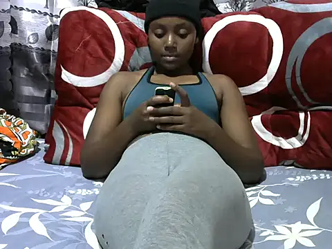 Snapshot of Sweet_kelsiey chatting on 10.07.25 Sweet kelsiey online show from 10.07.25