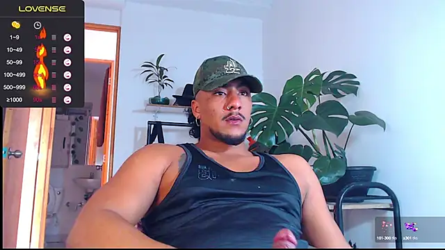 Snapshot of yosoy_enzo2020 chatting on 01.17.25 yosoy enzo2020 online show from 01.17.25