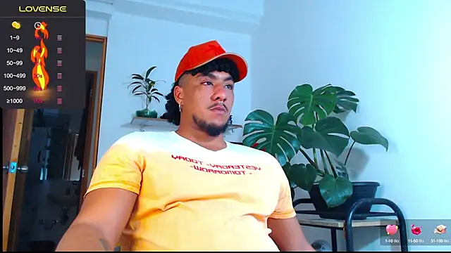 Snapshot of yosoy_enzo2020 chatting on 01.29.25 yosoy enzo2020 online show from 01.29.25