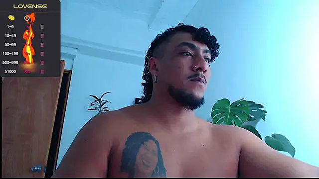 Snapshot of yosoy_enzo2020 chatting on 01.31.25 yosoy enzo2020 online show from 01.31.25