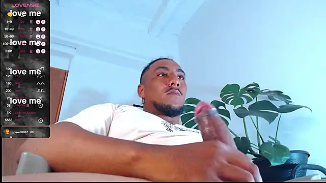 Snapshot of yosoy_enzo2020 chatting on 02.19.25 yosoy enzo2020 online show from 02.19.25