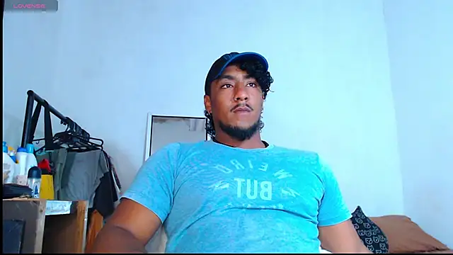 Snapshot of yosoy_enzo2020 chatting on 03.08.25 yosoy enzo2020 online show from 03.08.25