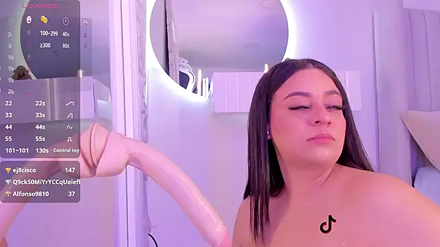 Snapshot of sarah-bonneth chatting on 03.15.25 sarah-bonneth online show from 03.15.25