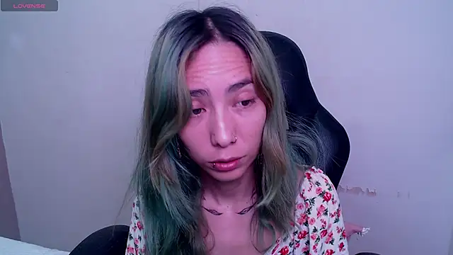 Erika Stevens online show from 11.17.25