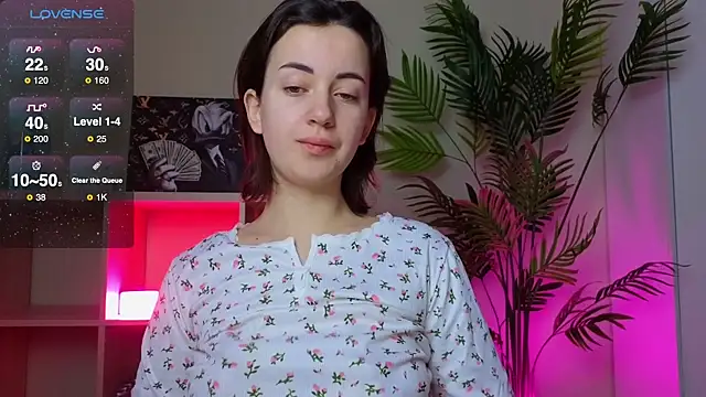 SweetieKendl online show from 04.11.26