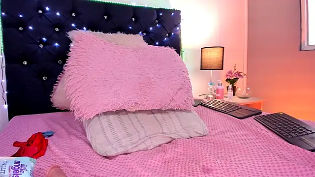 valentinabaez online show from 02.14.25