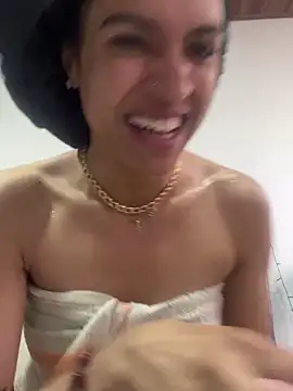 valentinabaez online show from 03.05.25
