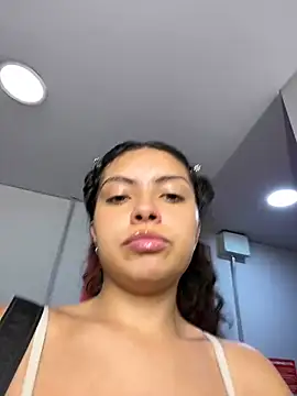 Snapshot of Nathcurly_ chatting on 02.18.25 Nathcurly online show from 02.18.25