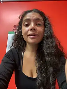 Snapshot of Nathcurly_ chatting on 03.19.25 Nathcurly online show from 03.19.25