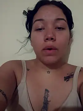 Snapshot of AlejaXxx9 chatting on 11.05.25 AlejaXxx9 online show from 11.05.25