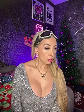 EvelinaGrey online show from 12.27.24