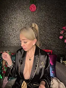 EvelinaGrey online show from 01.04.25