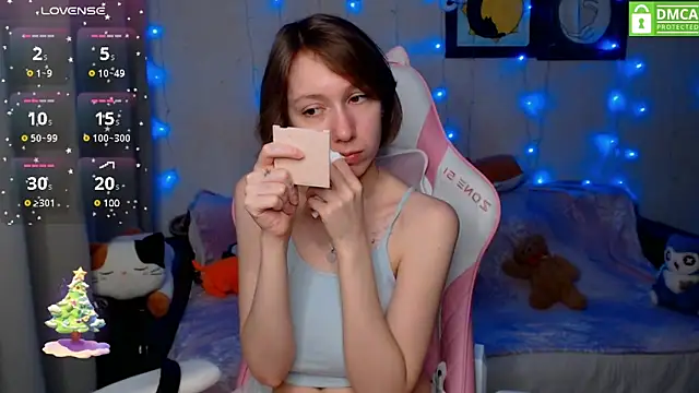 Snapshot of LeahGottty chatting on 12.19.24 LeahGottty online show from 12.19.24