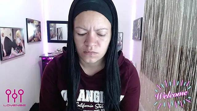 Cristal w online show from 10.15.25